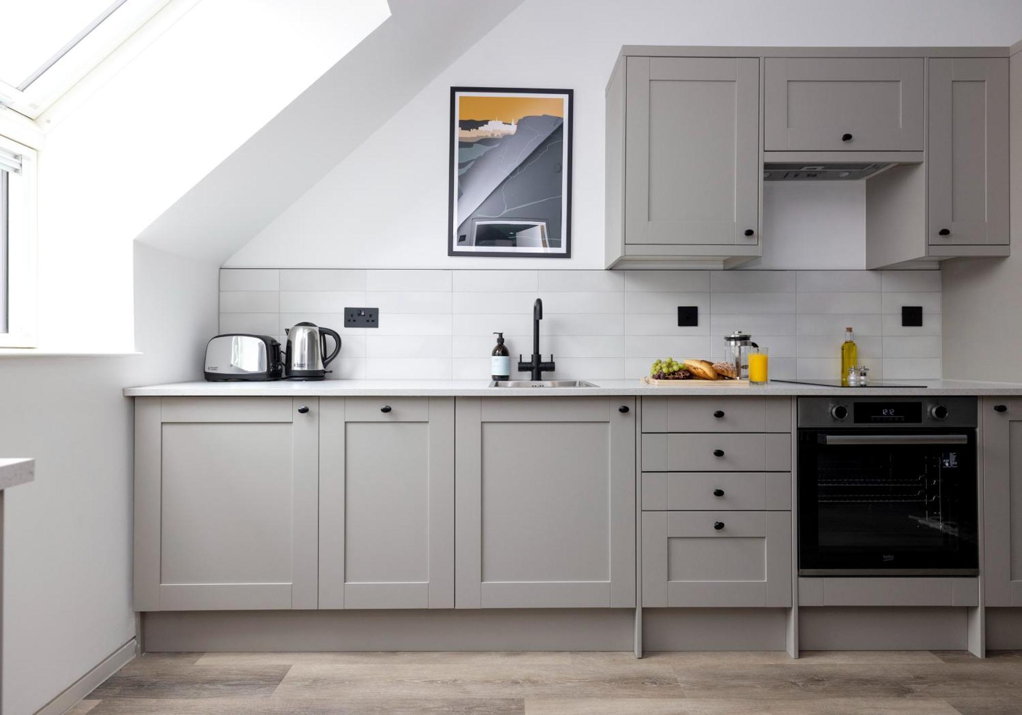 Charming Studios Near Holyrood Park & Calton Hill Эдинбург Номер фото