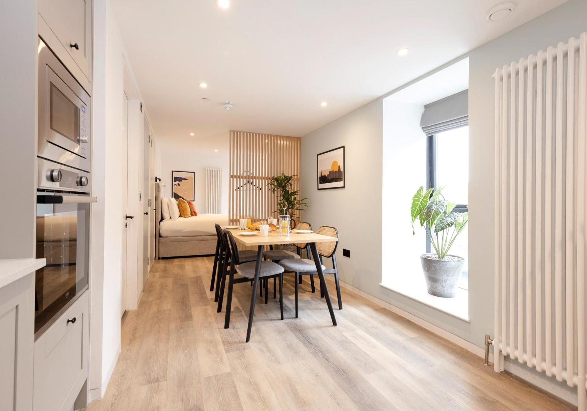 Charming Studios Near Holyrood Park & Calton Hill Эдинбург Номер фото