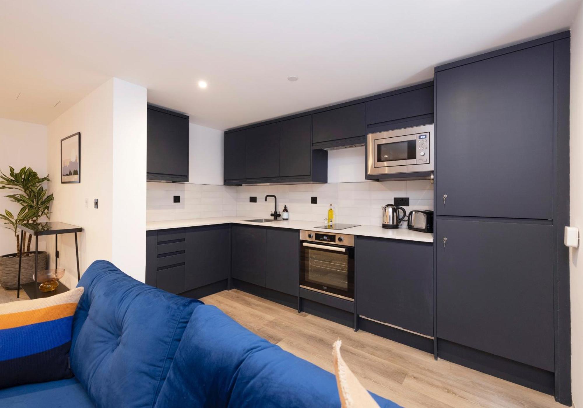 Charming Studios Near Holyrood Park & Calton Hill Эдинбург Номер фото