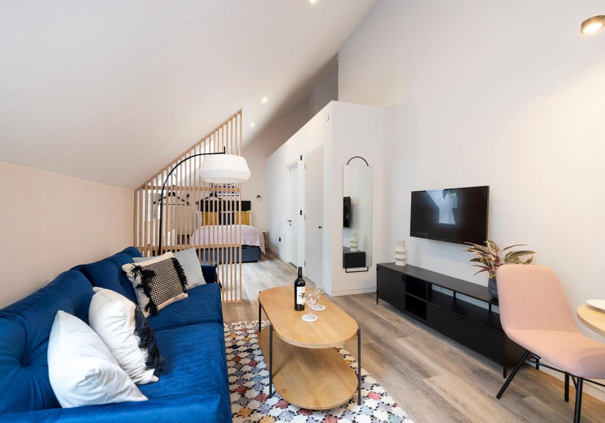 Charming Studios Near Holyrood Park & Calton Hill Эдинбург Номер фото