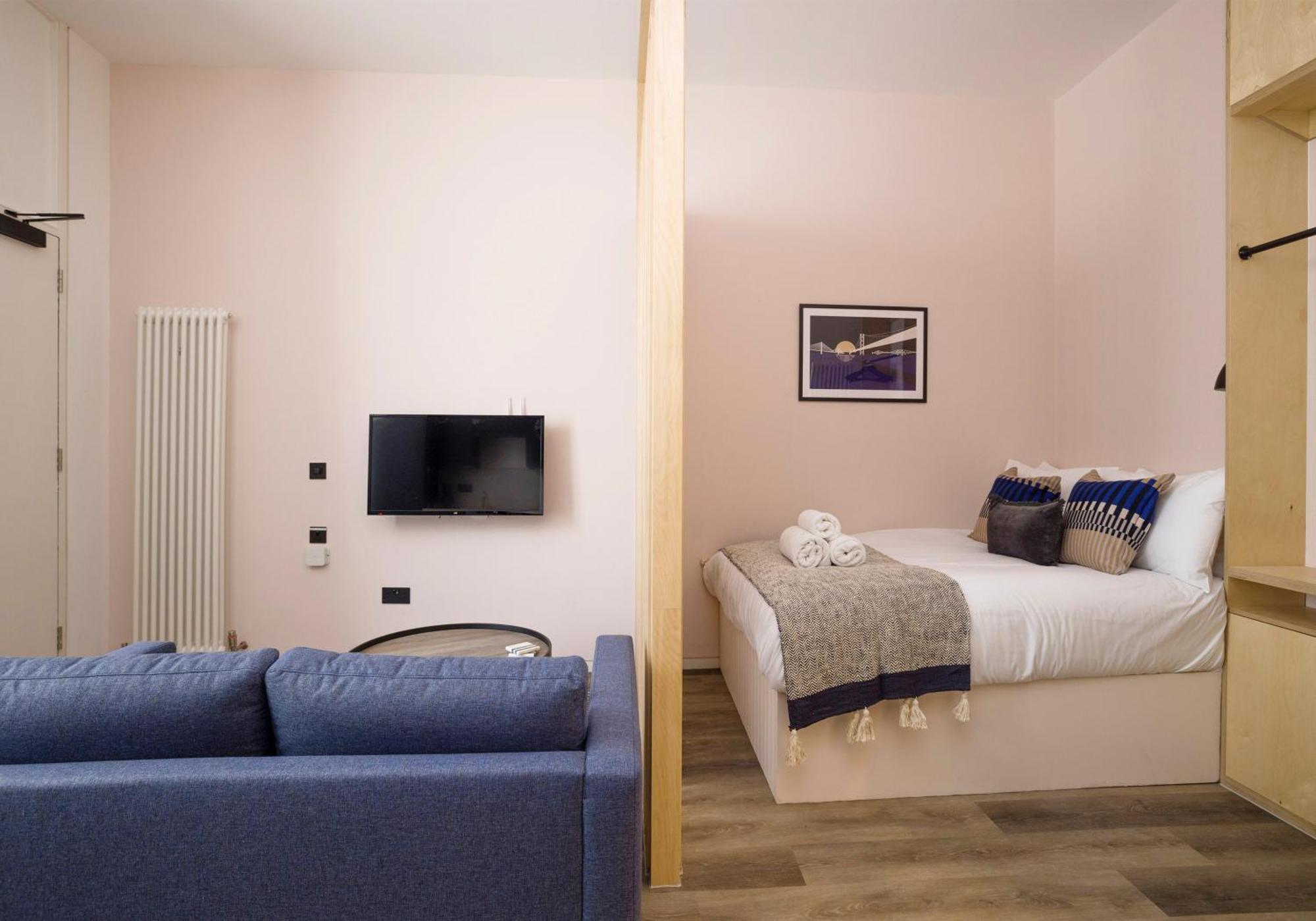 Charming Studios Near Holyrood Park & Calton Hill Эдинбург Номер фото