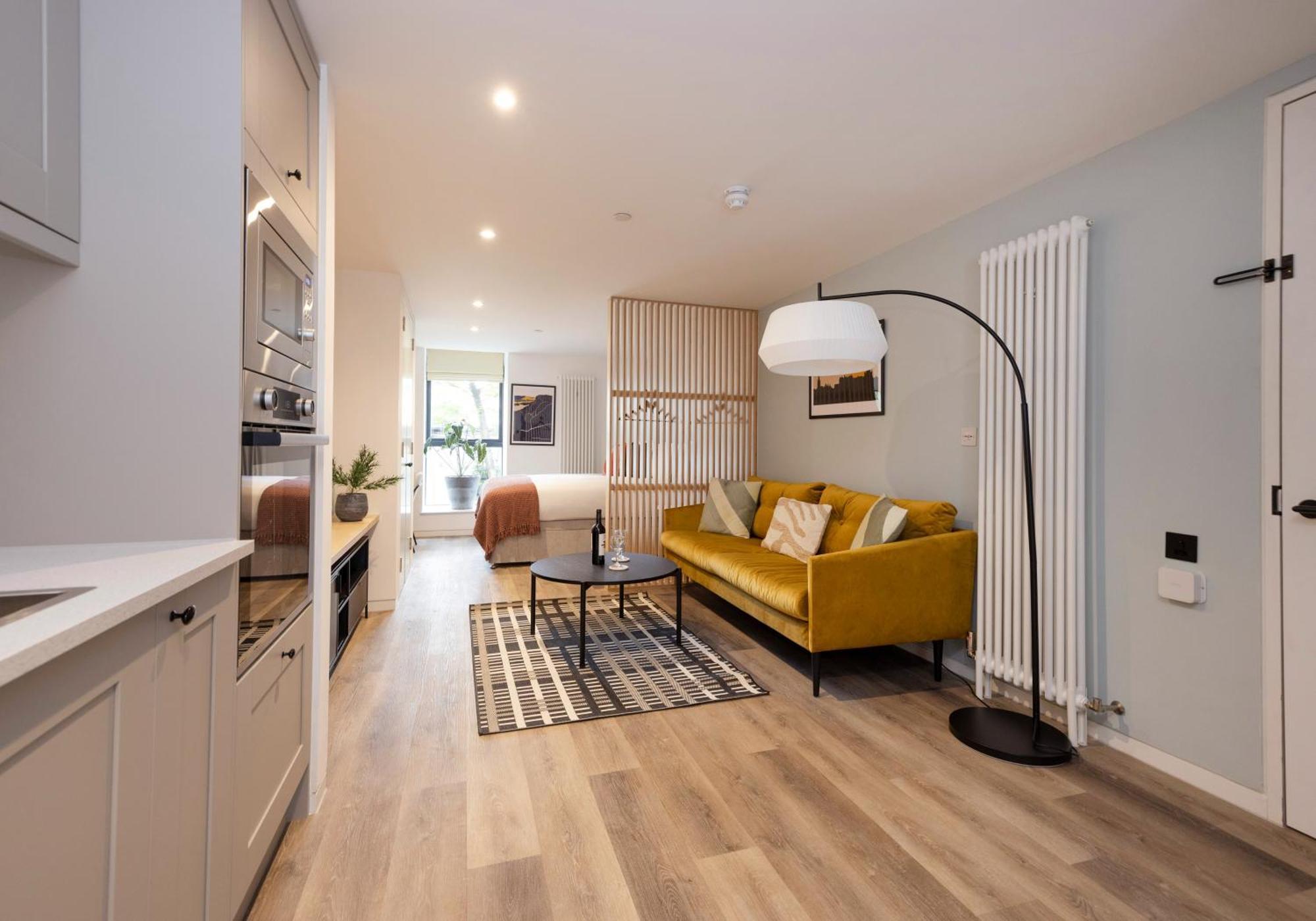 Charming Studios Near Holyrood Park & Calton Hill Эдинбург Номер фото